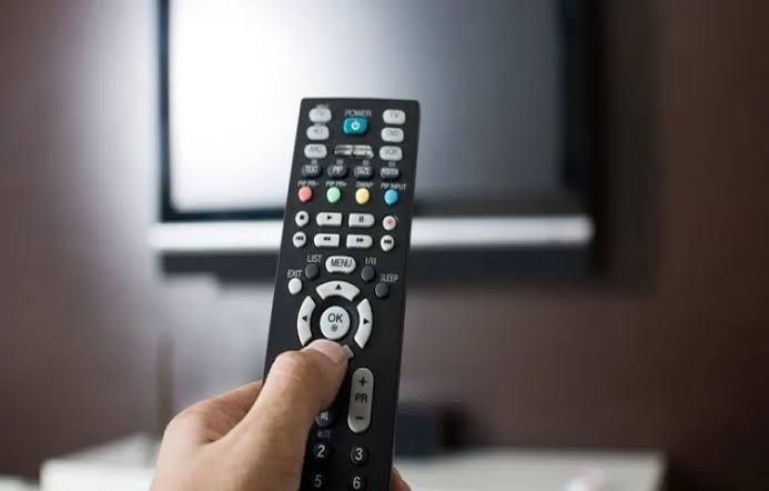 علت کار نکردن کنترل تلویزیون چیست؟